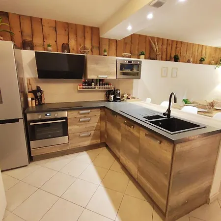 La Petite Venise, Apartment *